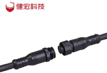 室內(nèi)室外都需要防水公母插頭的存在?