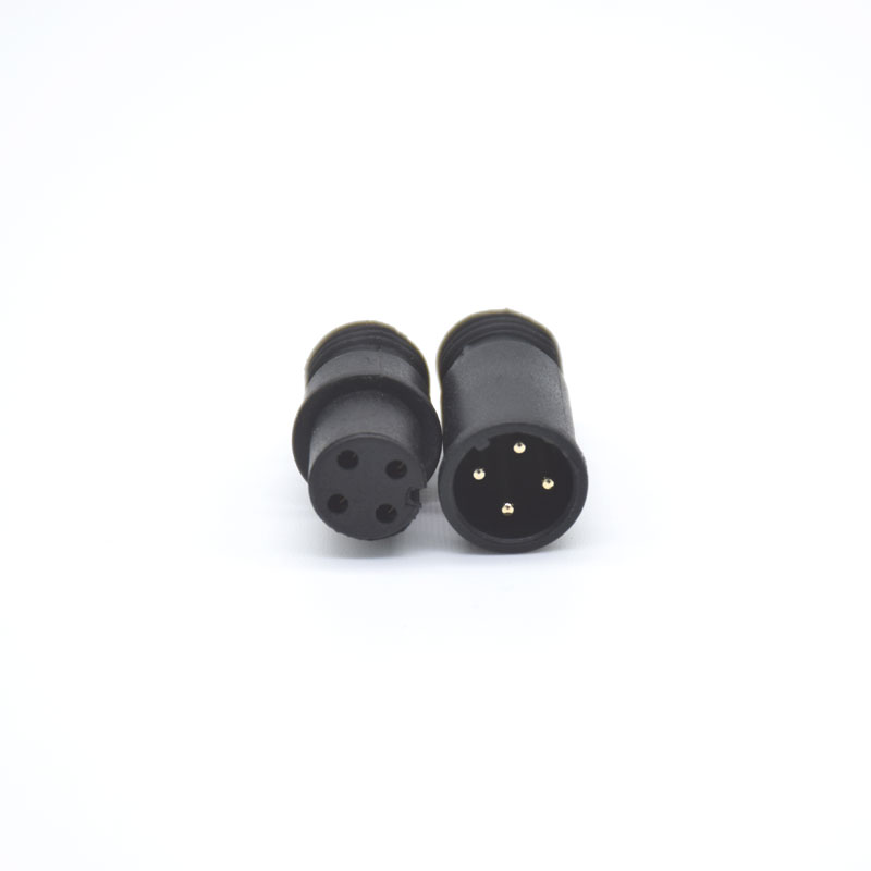 航空插頭連接器的外殼材質(zhì)解析