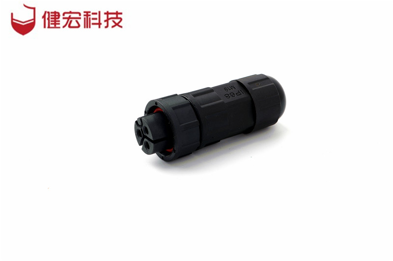 自鎖式防水插頭