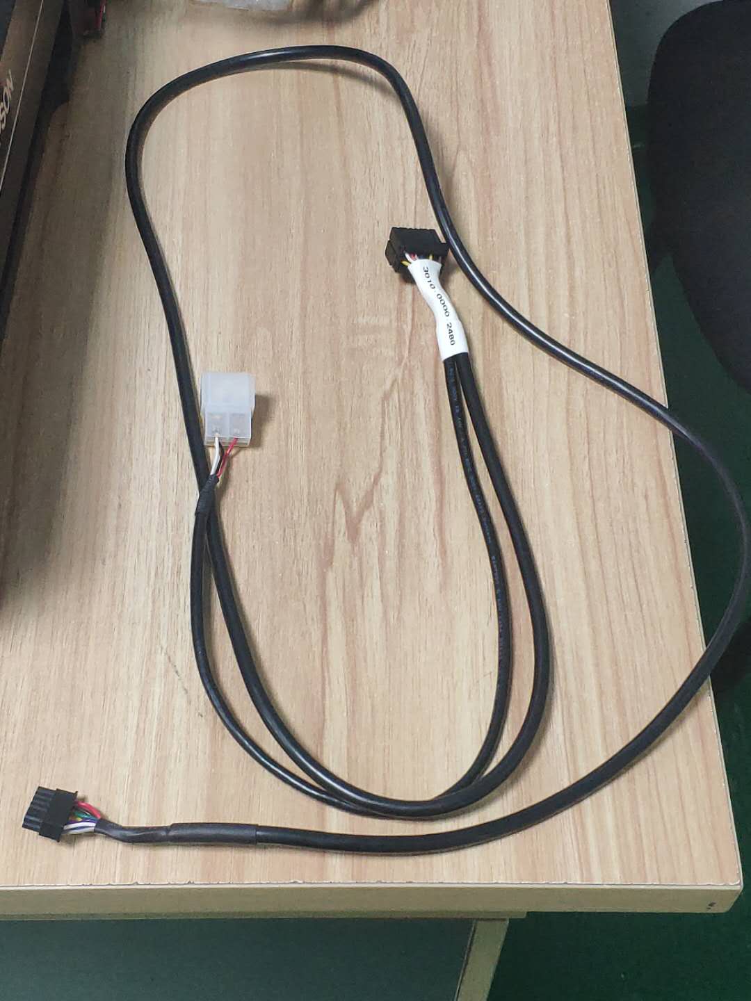 圓形汽車防水插頭 圓形汽車防水插頭